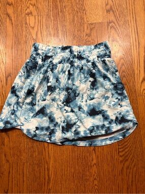 ZELLA Blue & White Tie-Dye Active Skort